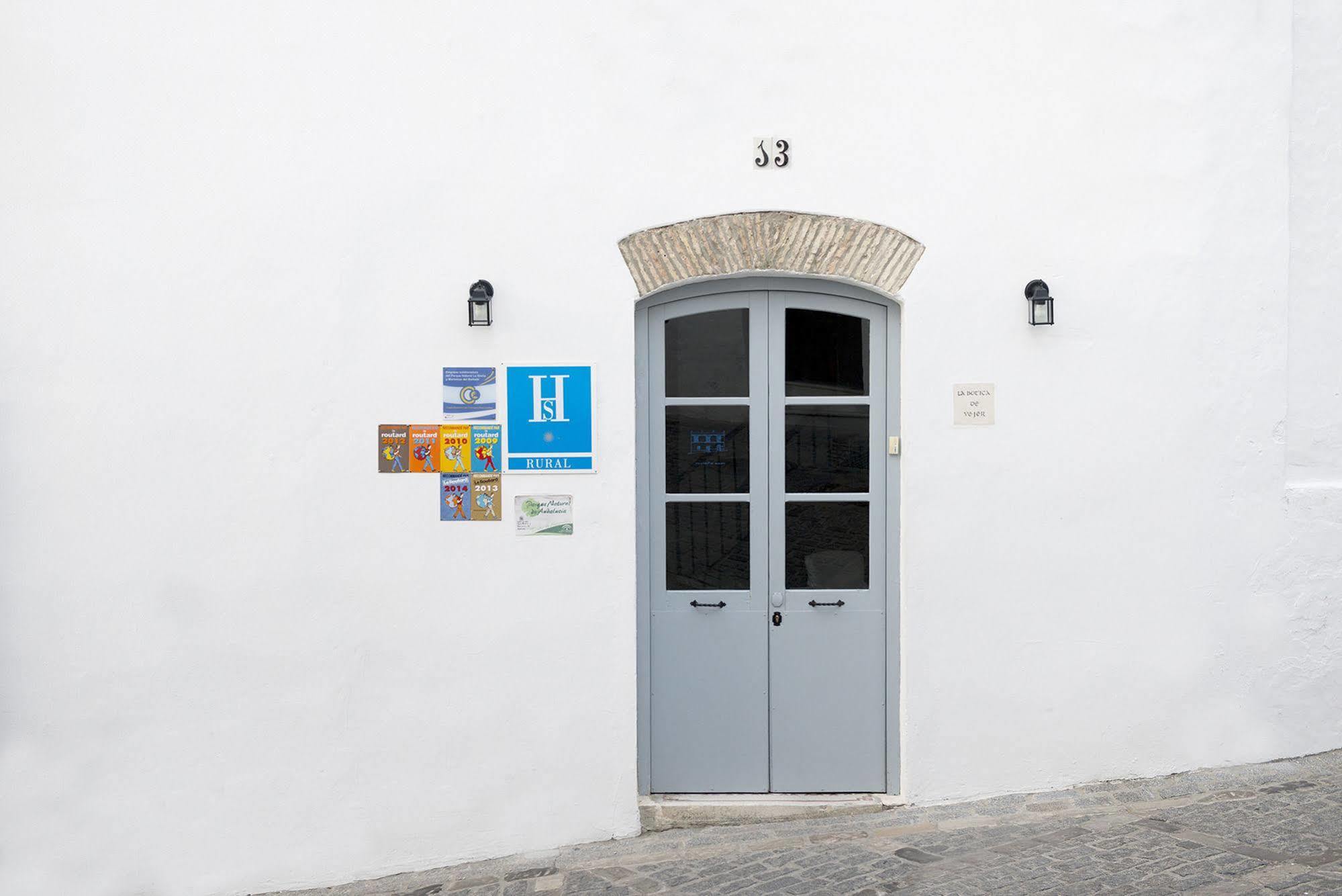 Отель La Botica De Vejer Вьер де ла Фронтера Экстерьер фото