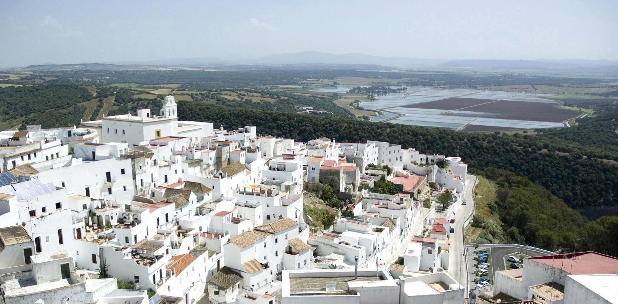 Отель La Botica De Vejer Вьер де ла Фронтера Экстерьер фото